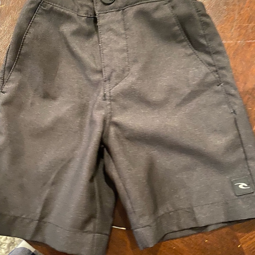 EUC RIP Curl shorts.